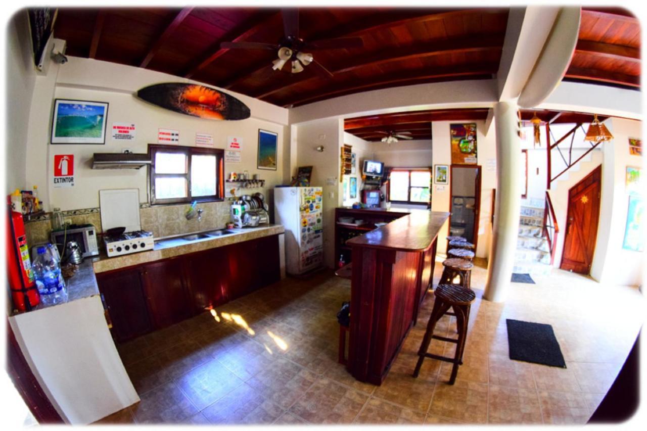 Esperanto Bed & Breakfast Surf Hostel Montanita Ngoại thất bức ảnh