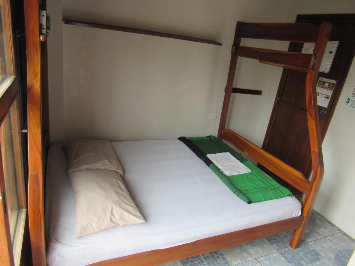 Esperanto Bed & Breakfast Surf Hostel Montanita Ngoại thất bức ảnh