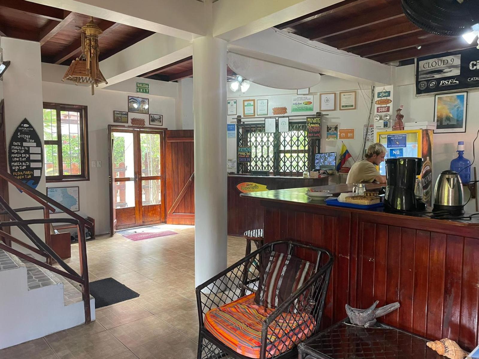Esperanto Bed & Breakfast Surf Hostel Montanita Ngoại thất bức ảnh